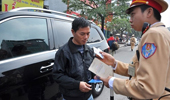Tp Vinh: Cảnh sát giao thông bị tài xế kiện ra tòa 
