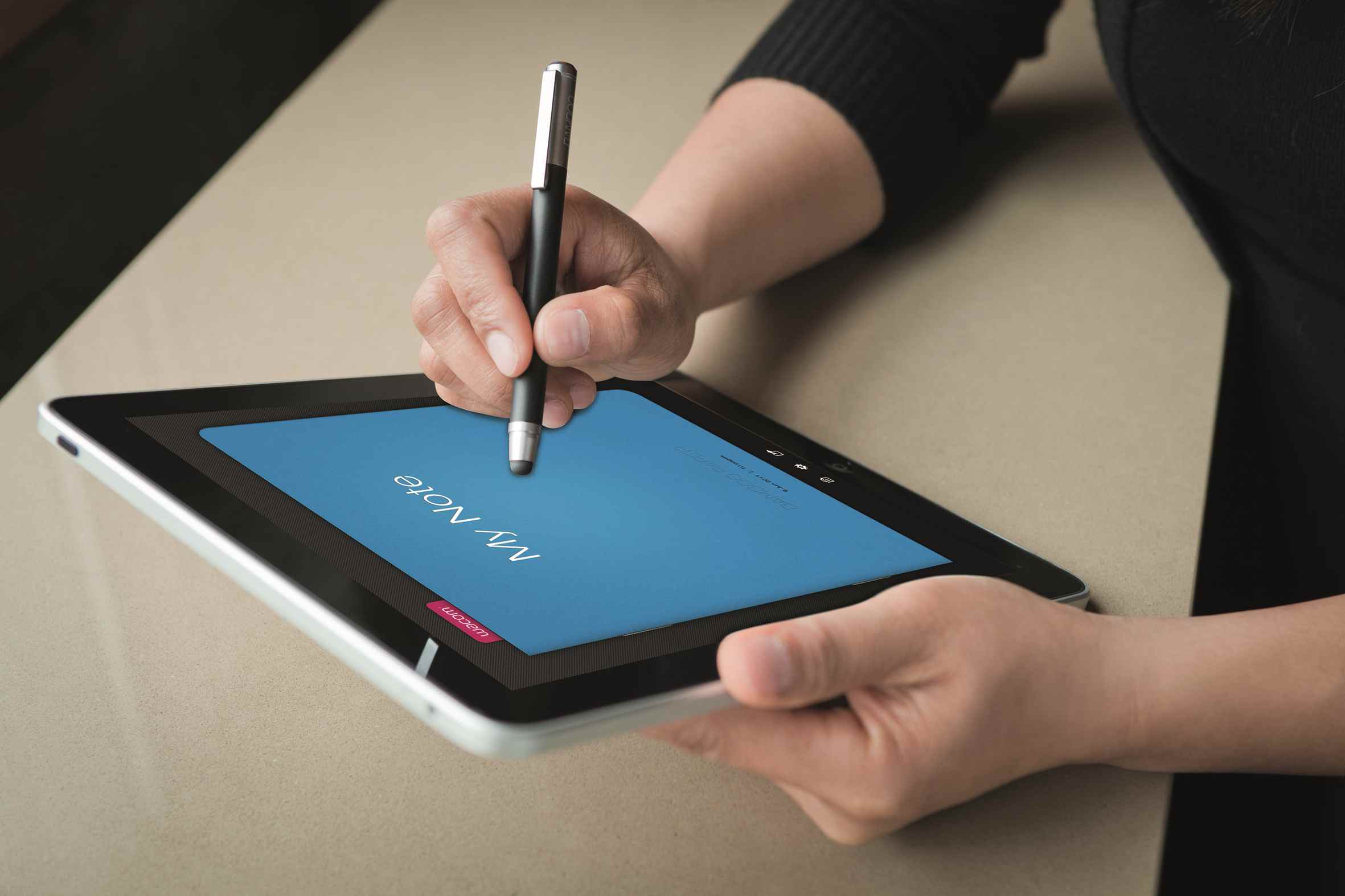 Wacom приложение. Стилус Wacom Bamboo. Wacom стилус для IPAD 2019. Стилус для планшета Xiaomi Redmi Pad 10.61. Планшет для рисования со стилусом.